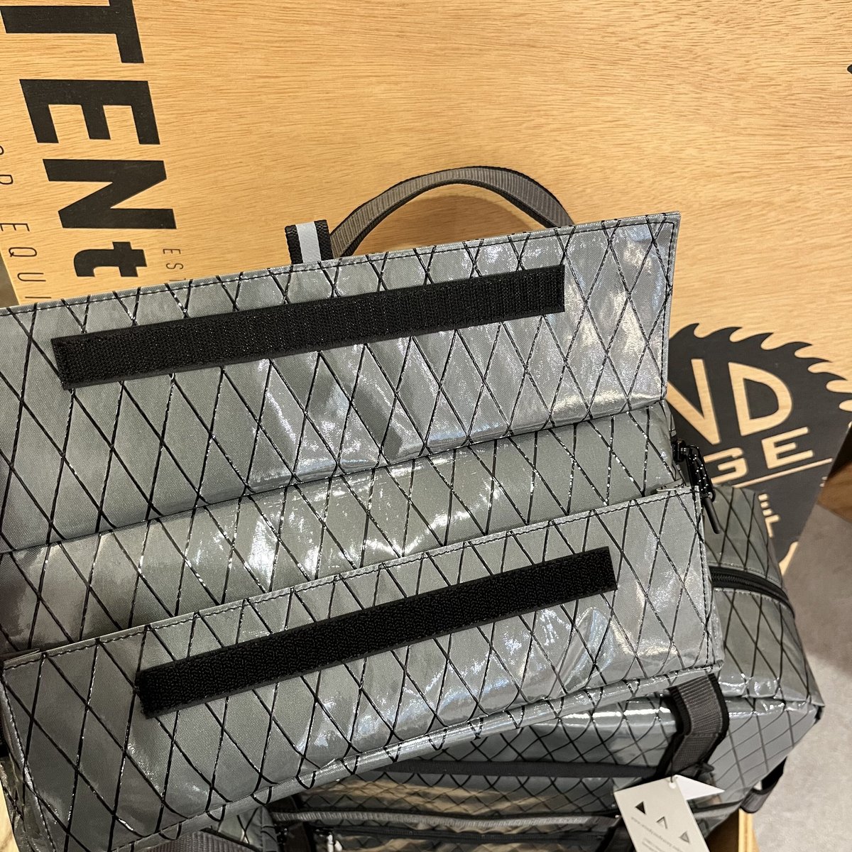 【WINDY AND RAINY】BAG in 4 bags