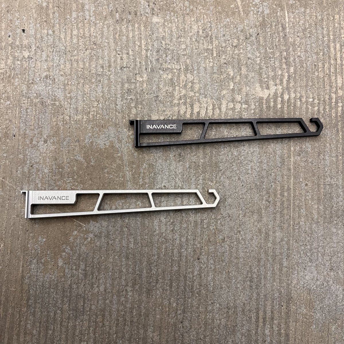 INAVANCE EDGESTAND HANGER PLUS スリットポール INAVANCE】EDGESTAND HANGER PLUS | TENt o TEN