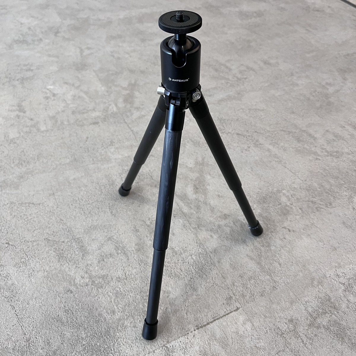 y*m様 TEN to TEN CF Tripod Table fit=scale-down,w=1200