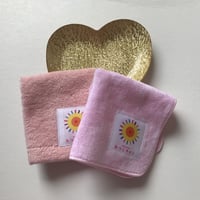 ●恋愛運・風水ハンカチ（２色）Ｗ開運セット● ふわふわピンク＆しなやかパールピンク
