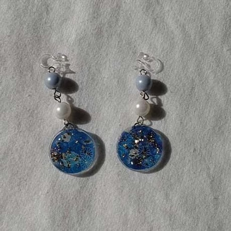和柄樹脂イアリング