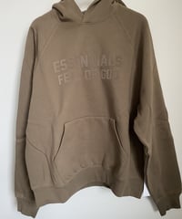 ESSENTIALS　パーカー