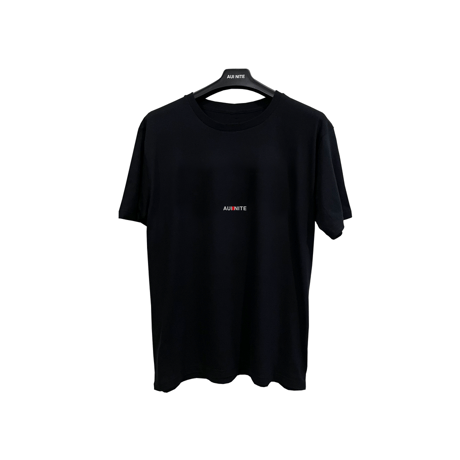 small logo tee