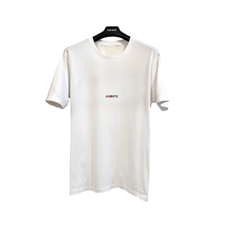 small logo tee