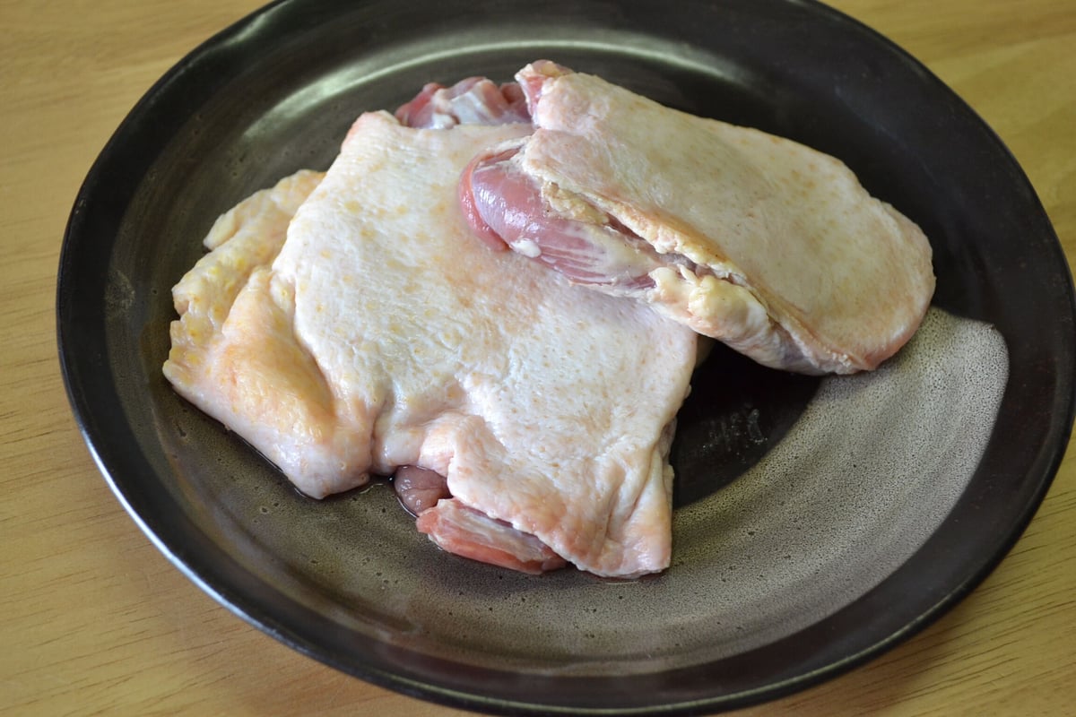 かもにく フランス鴨 モモ肉ブロック 250g | 北海道ウイングファーム