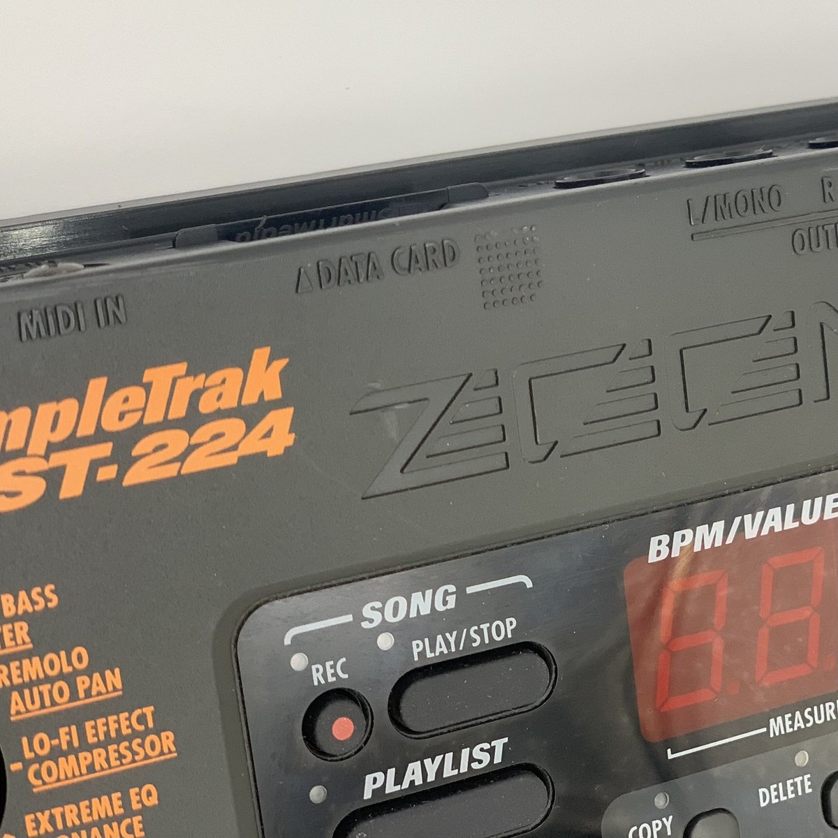 ZOOM(ズーム) / ST-224 | Sci-Fi SOUND ZOOM(ズーム) / ST-224 | Sci-Fi SOUND