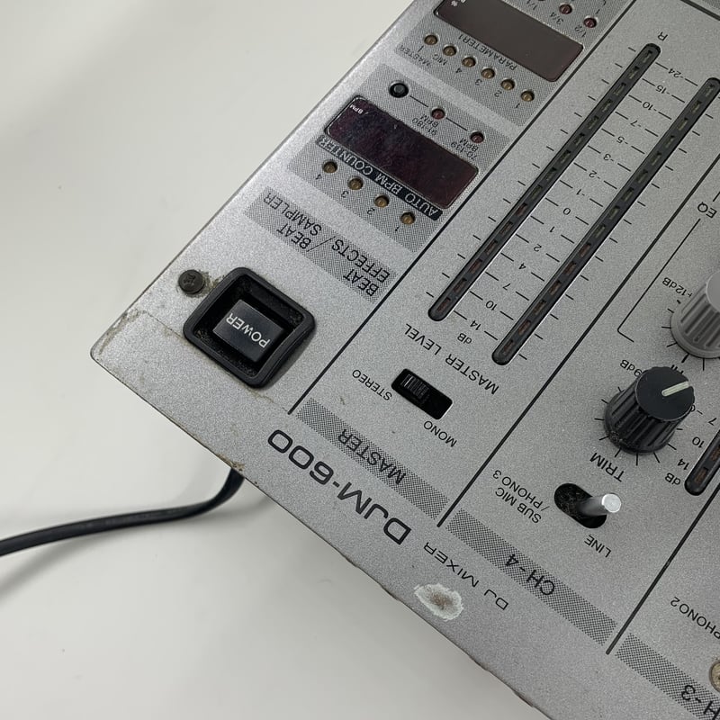 Pioneer DJM600 ミキサー