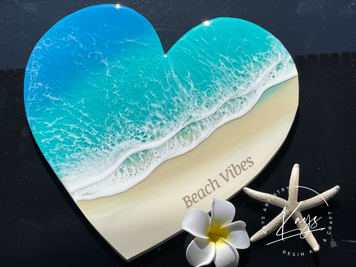 波のボード】受注制作/ハート型のボード/文字入れ可能/バレンタイン