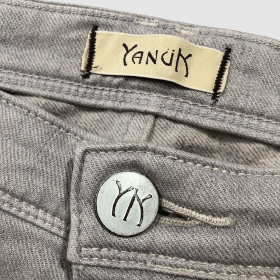 ヤヌーク-YANUK-スリムフィットデニムパンツ | MoDeNeW