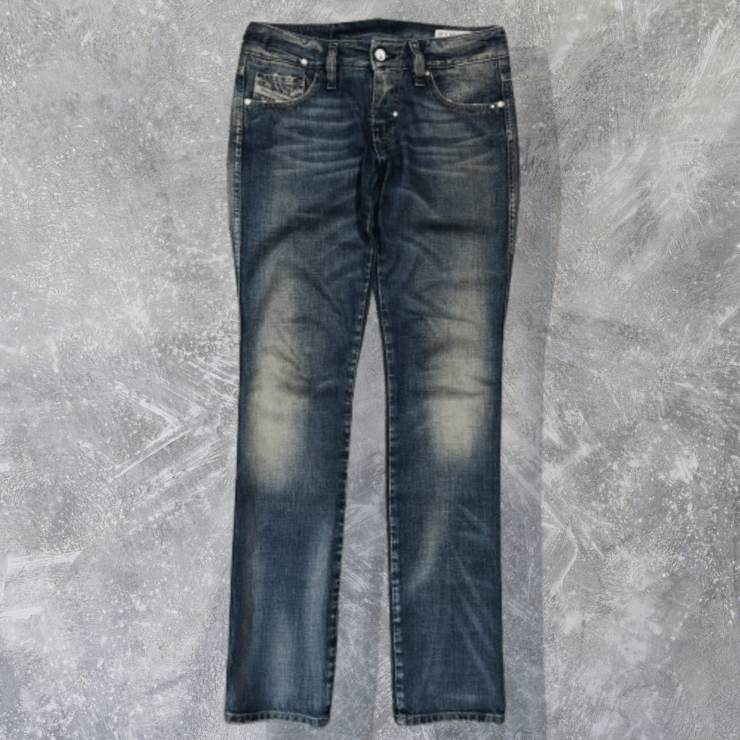 ディーゼル-Diesel-ストレートデニムパンツ | MoDeNeW