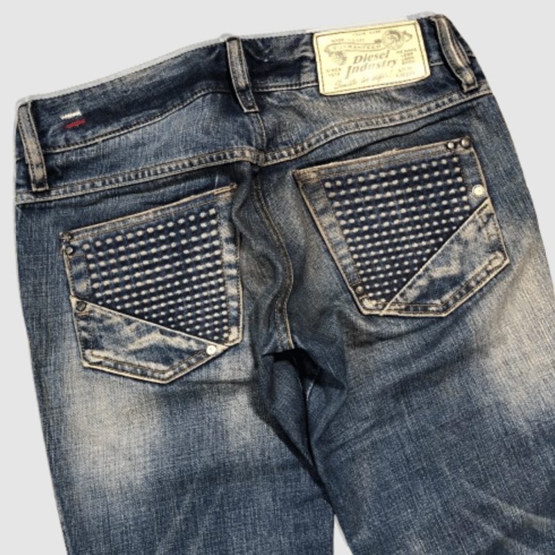 ディーゼル-Diesel-ストレートデニムパンツ | MoDeNeW