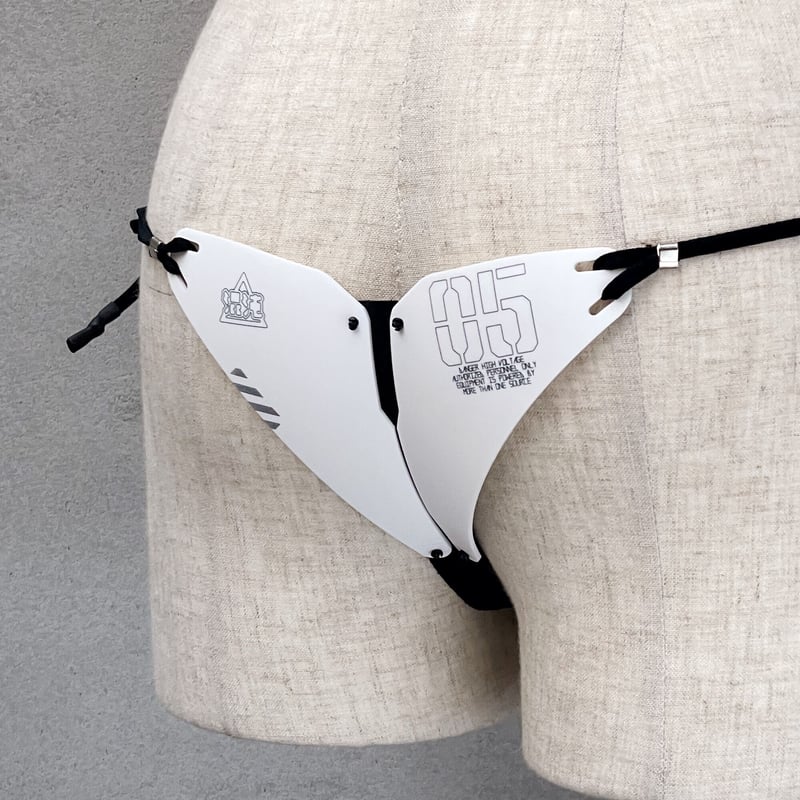 中央町戦術工芸 装甲ビキニユニット 白 装甲ビキニユニットtype05 フルセット - 中央町戦術工芸 - BOOTH