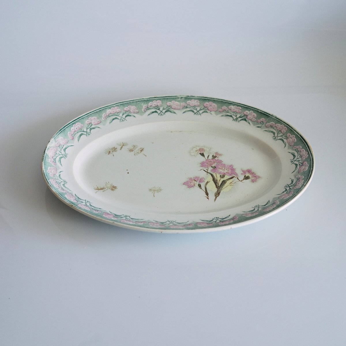 クレイユモントロー 綿毛が舞うオーバル皿 | chez Augustins