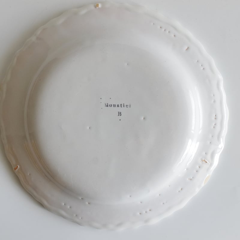 デッドストックの ムスティエ 丸い花リムのお皿 22.5cm C | chez Augustins 