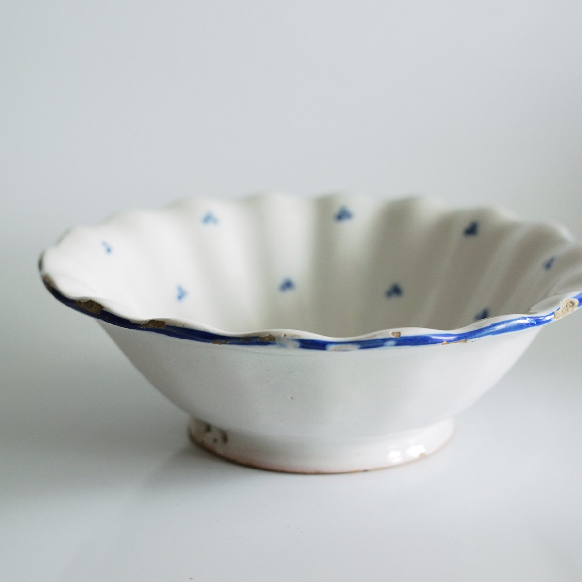 ムスティエ釉 小花柄のサラダボウル