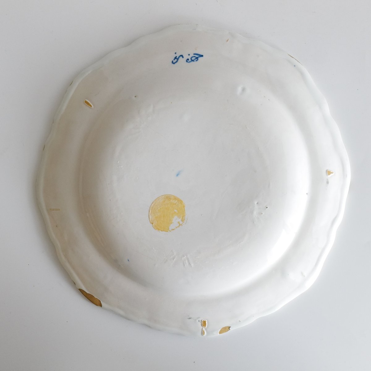 ムステイエ 18世紀の小花柄皿 A