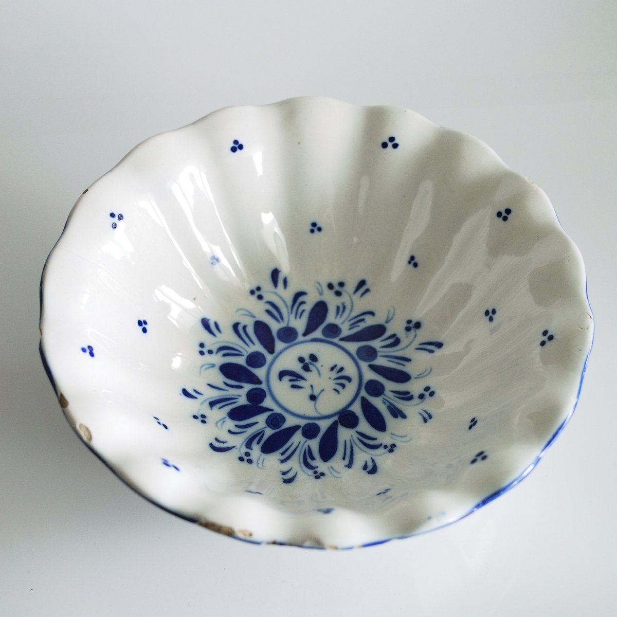 ムスティエ ヴァラージュ 小さなお花柄のお皿 φ22cm B