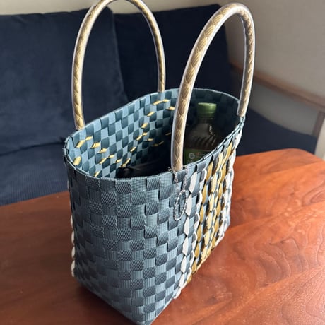 --- FRILL BAG ---　[ navy blue / Size M ]