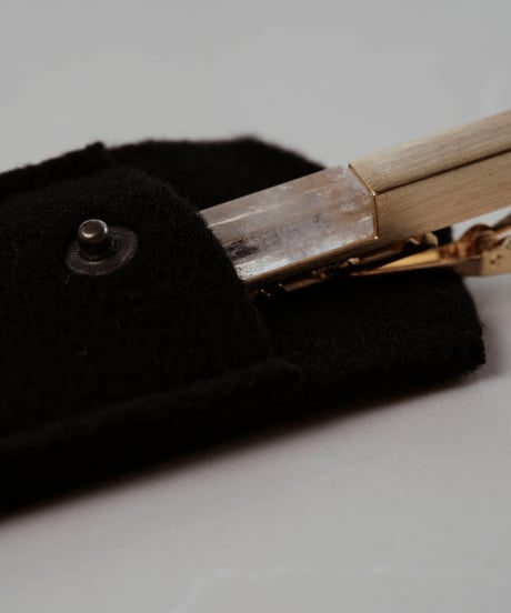 【05 series】Utopia |  Quartz Pin