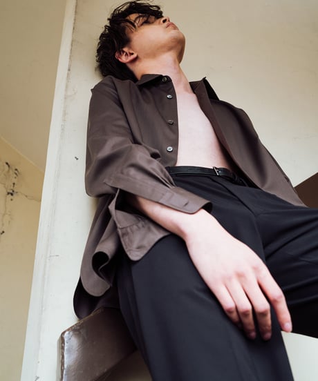 【01 series】Drown In The Shadows   -Brown-