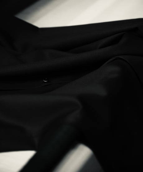 【01 series】Drown In The Shadows   -Black-