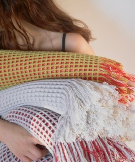【houfu】Waffle Throw - Mist Blue / Burnt Red / White -