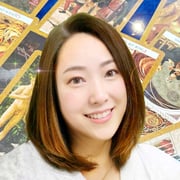 占い師顔写真