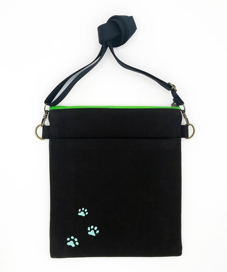 刺繍サコッシュ (CAT- No.3) グレーハチワレ