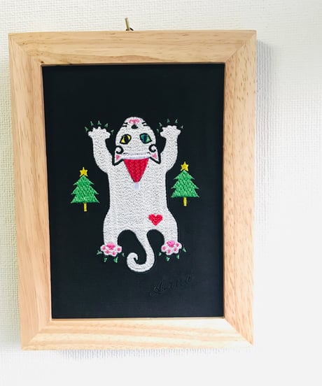 猫ちゃん刺繍画(2Lサイズ）X'mas No.2(白 オットアイ)
