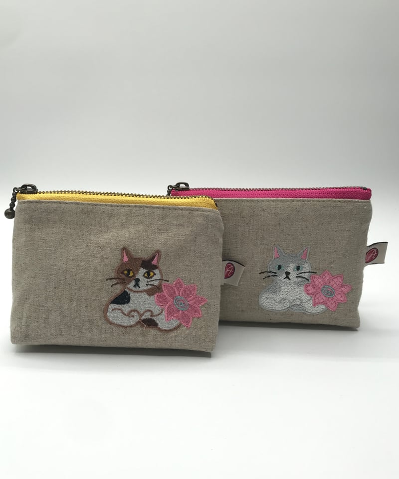 刺繍ポーチ（ブチ猫 No.2） | A-rue OnlineShop