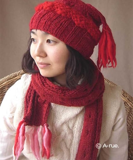 手編みニットマフラー