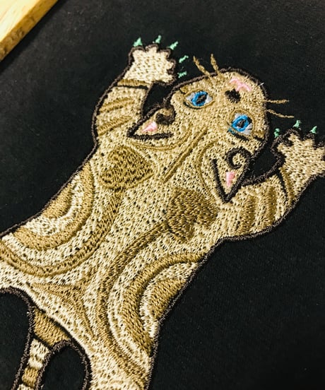 猫ちゃん刺繍画(2Lサイズ） No.12 （茶トラ-２）