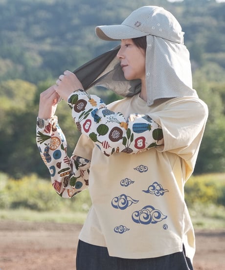 雲プリントTシャツ