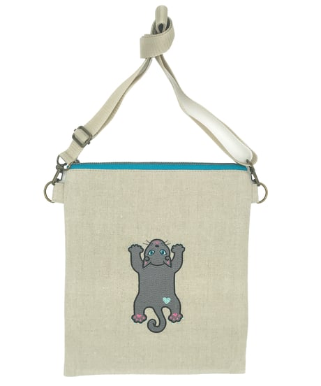 リネン刺繍サコッシュ ( No.08 )グレー猫ちゃん