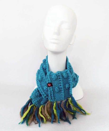 手編みニットマフラー