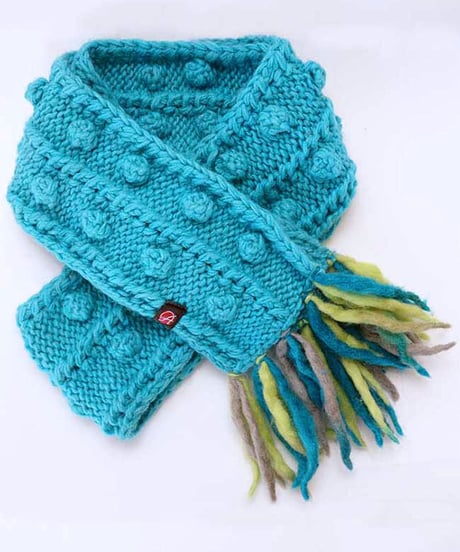 手編みニットマフラー