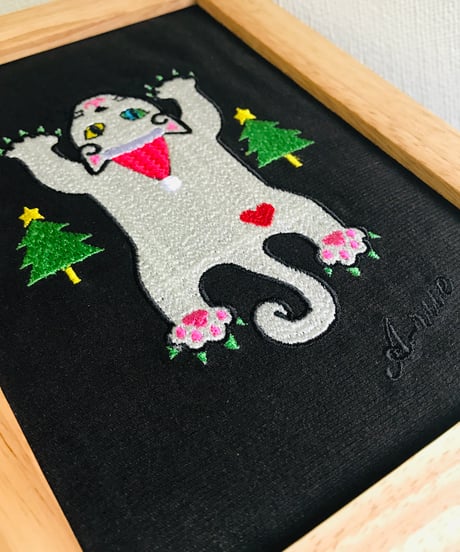 猫ちゃん刺繍画(2Lサイズ）X'mas No.2(白 オットアイ)