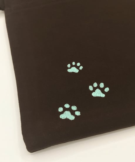 刺繍サコッシュ (CAT- No.7)ブチ猫