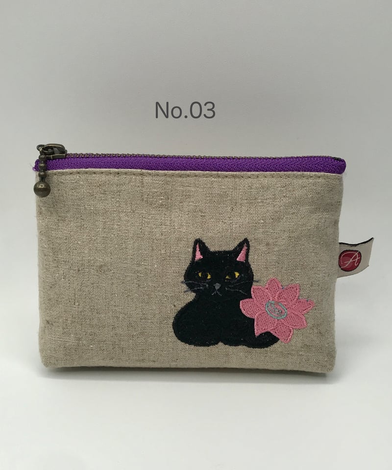 刺繍ポーチ（黒猫 No.1） | A-rue OnlineShop