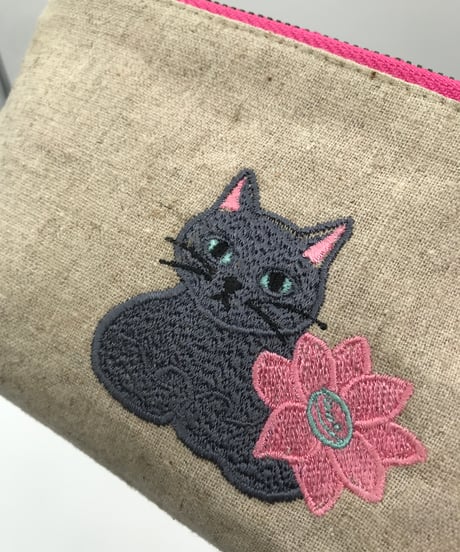 刺繍ポーチ（グレー猫）