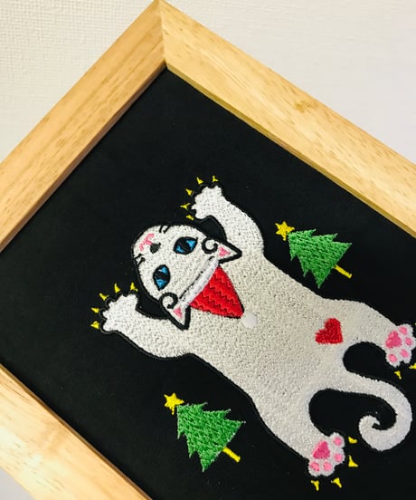 猫ちゃん刺繍画(2Lサイズ）X'mas No.3 (白ブルーアイ）