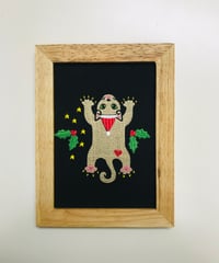 猫ちゃん刺繍画(2Lサイズ）X'mas No.５(茶猫サンタ）