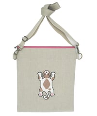 リネン刺繍サコッシュ ( No.01)茶ハチワレ