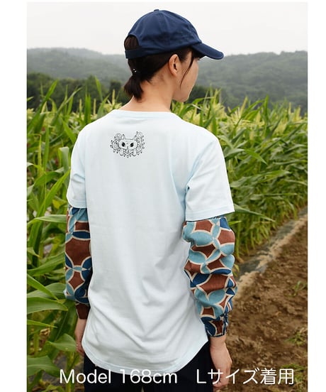 森の猫 Tシャツ (ブルー）