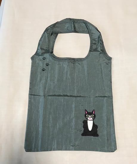 招き猫刺繍バッグ （ハチワレ)