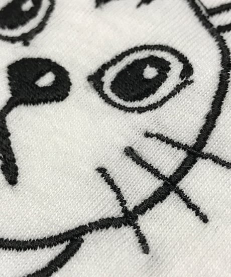 刺繍Tシャツ( おすわり猫ちゃん/6oz )