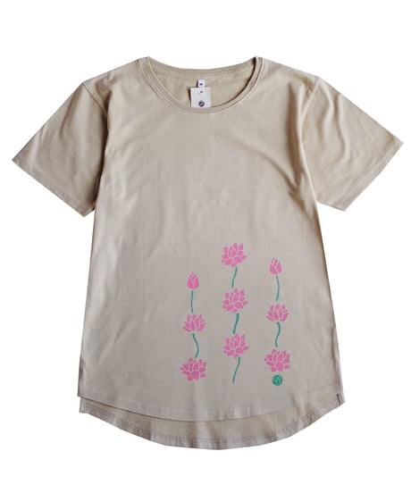 ロータス柄Tシャツ