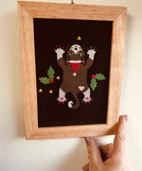 猫ちゃん刺繍画(2Lサイズ）X'mas　No.1(茶ハチワレ）
