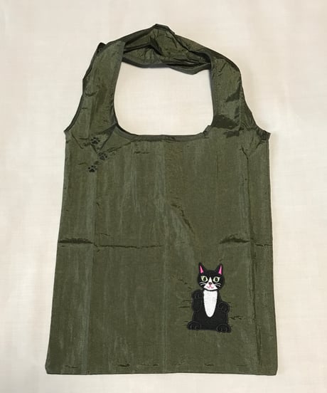 招き猫刺繍バッグ （ハチワレ)
