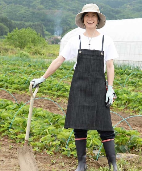 ハトメデニムエプロン